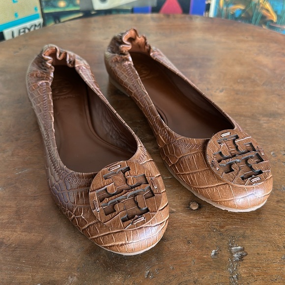 ((3 for 1 Bundle)) for the Tory Burch Flat Lover! - Picture 2 of 15